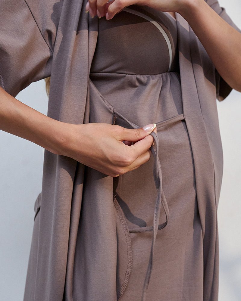 Kimono robe with pockets for pregnant women and nursing mothers in Violet greige color