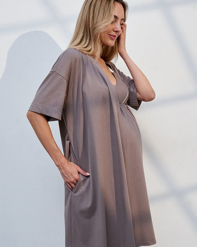 Kimono robe with pockets for pregnant women and nursing mothers in Violet greige color